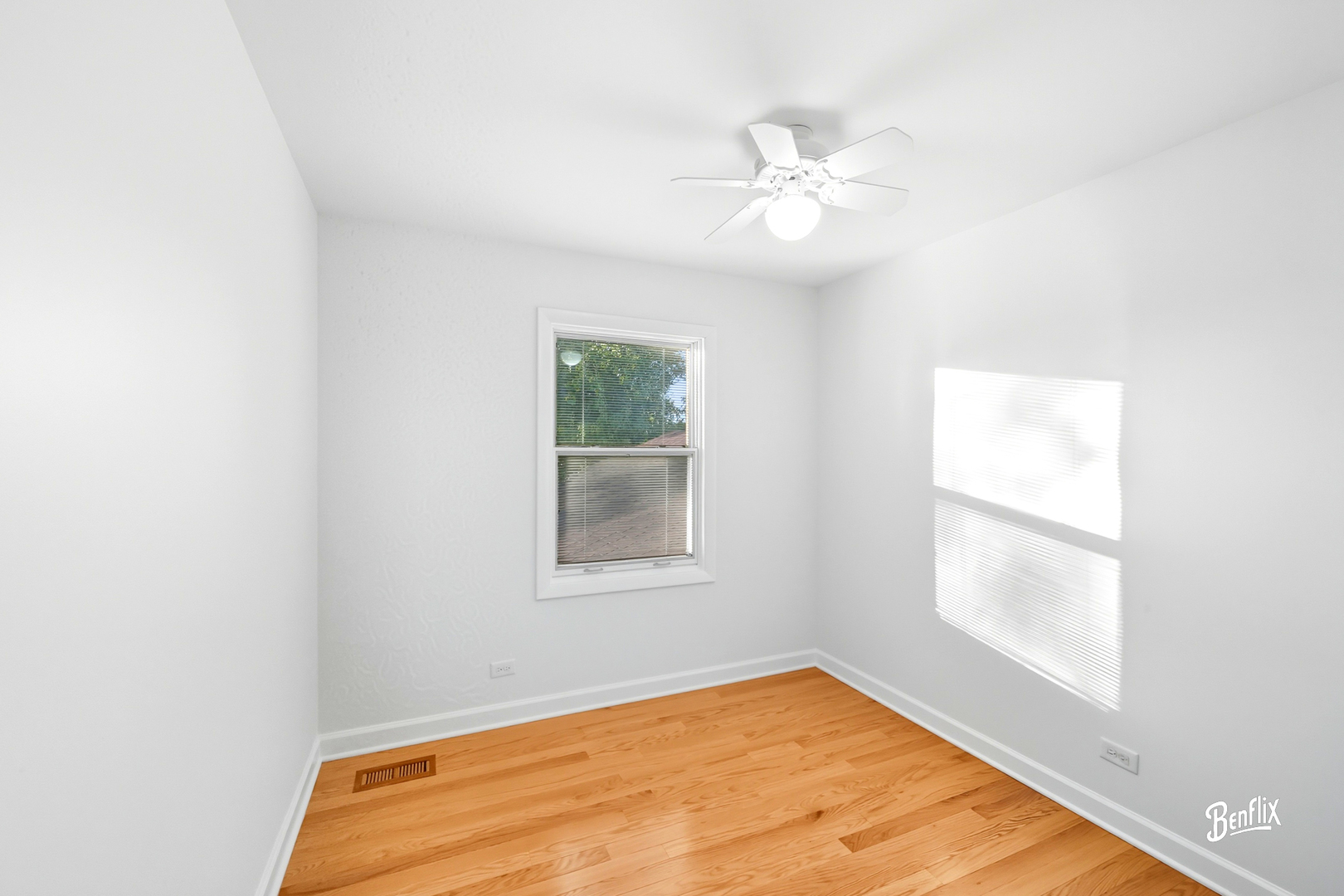 1118 Larraway Drive, Buffalo Grove, IL 60089