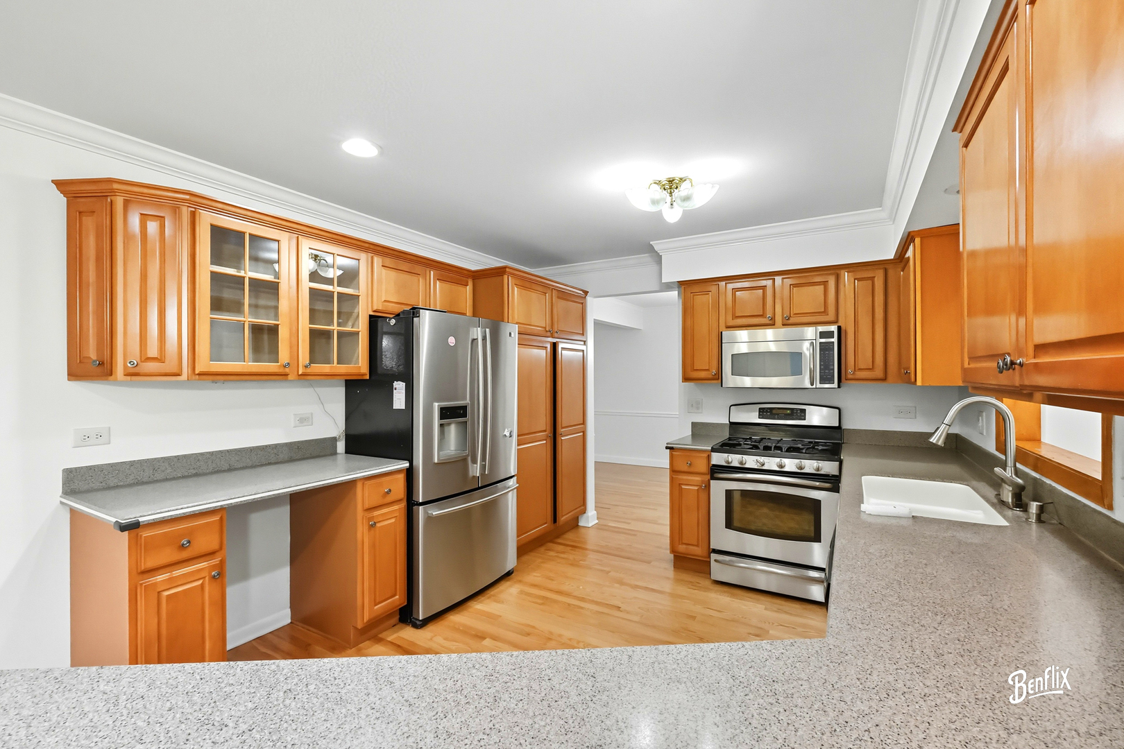 1118 Larraway Drive, Buffalo Grove, IL 60089