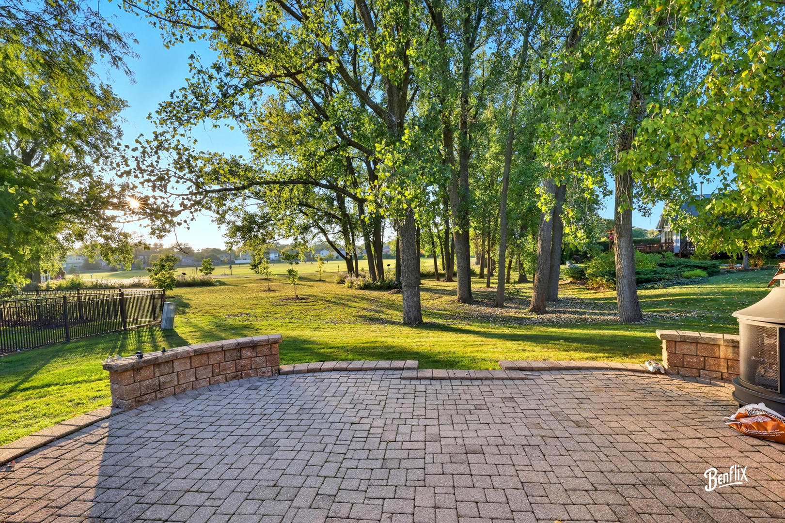 1118 Larraway Drive, Buffalo Grove, IL 60089