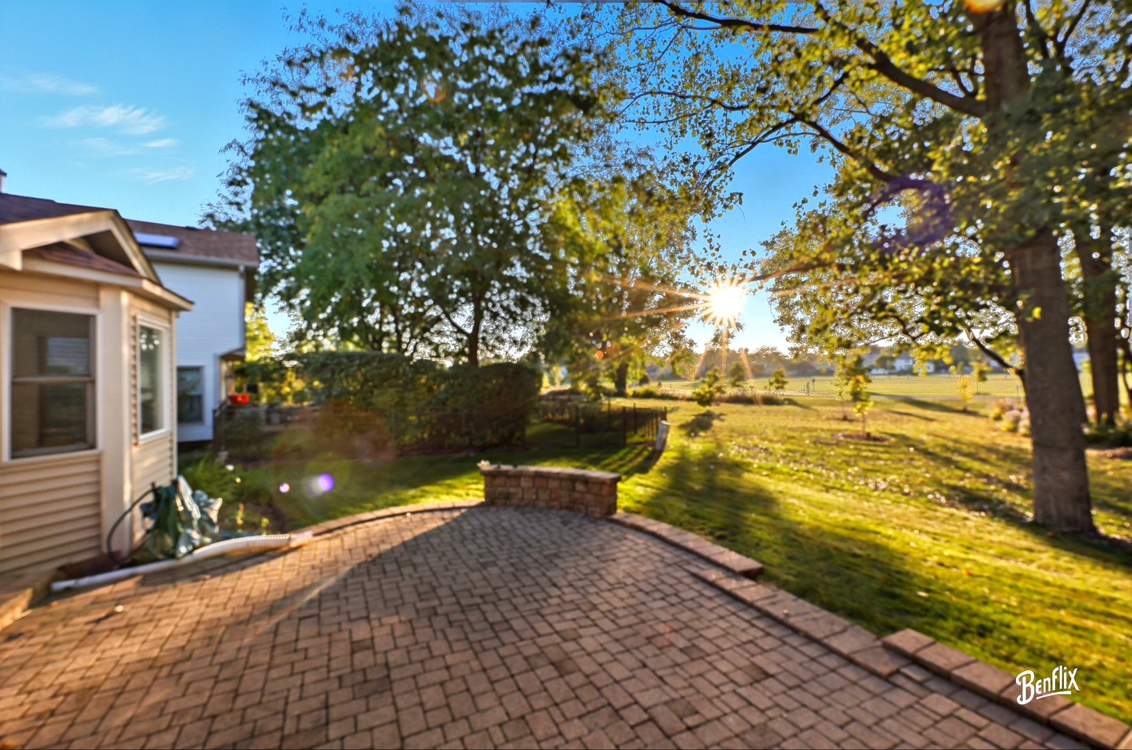 1118 Larraway Drive, Buffalo Grove, IL 60089