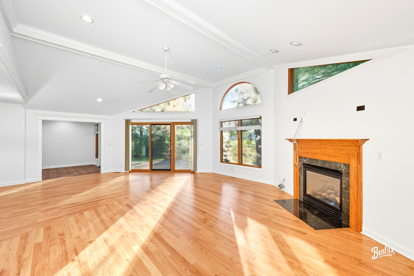 1118 Larraway Drive, Buffalo Grove, IL 60089