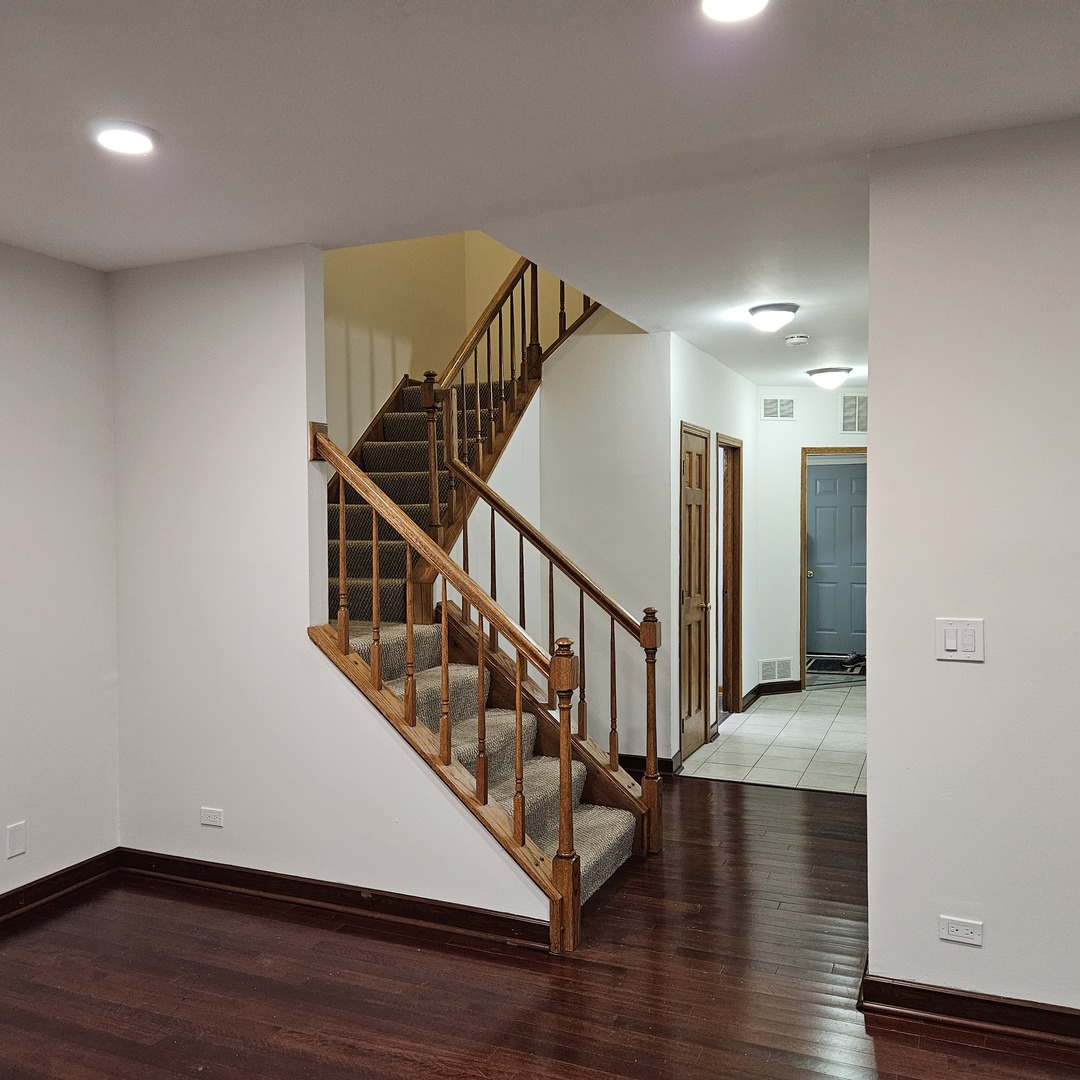 1134 S Parkside Drive, Palatine, IL 60067