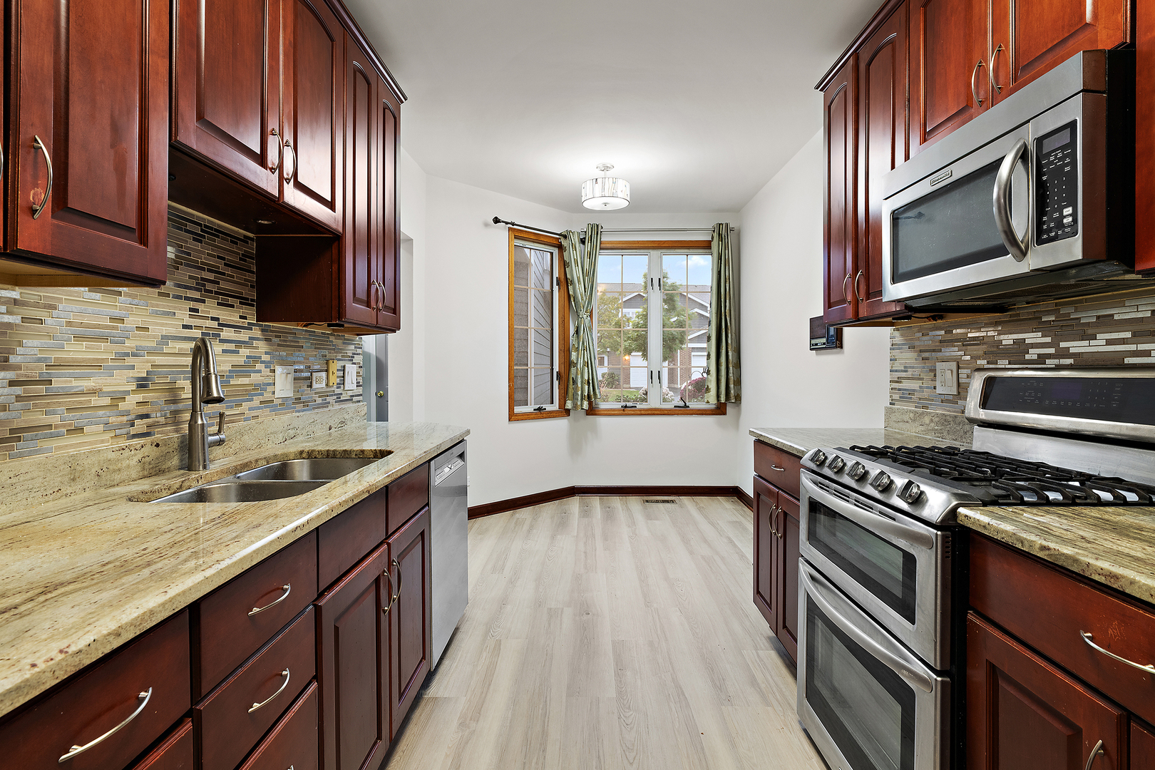 1134 S Parkside Drive, Palatine, IL 60067
