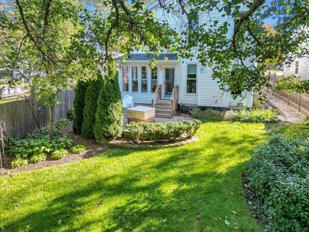 959 N Brainard Street, Naperville, IL 60563