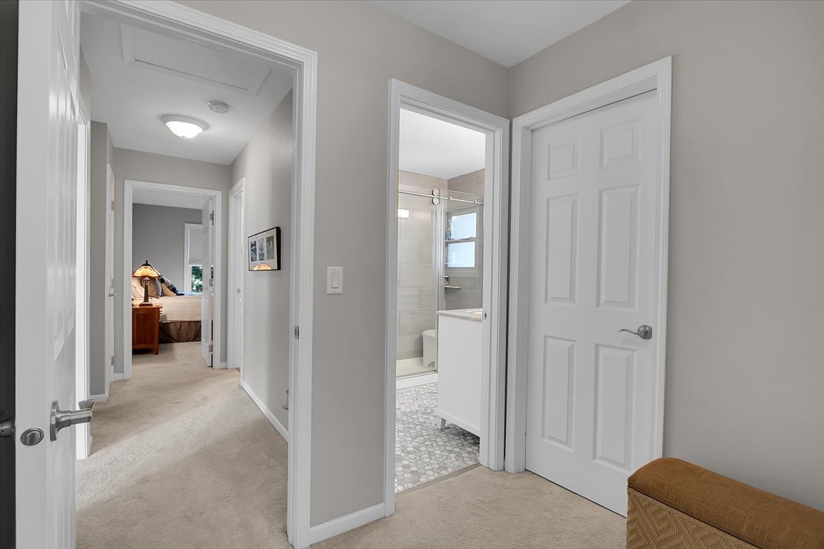 959 N Brainard Street, Naperville, IL 60563