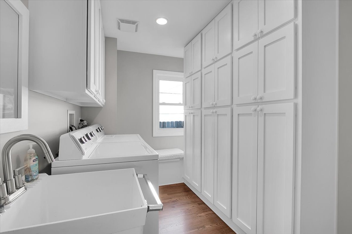 959 N Brainard Street, Naperville, IL 60563