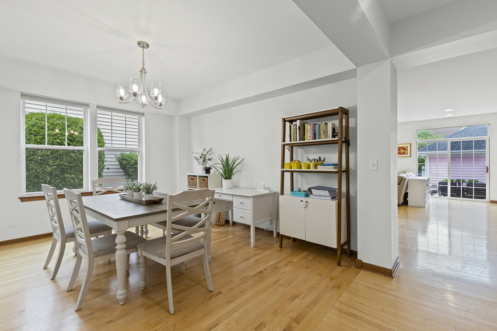 306 Lasalle Street, Vernon Hills, IL 60061