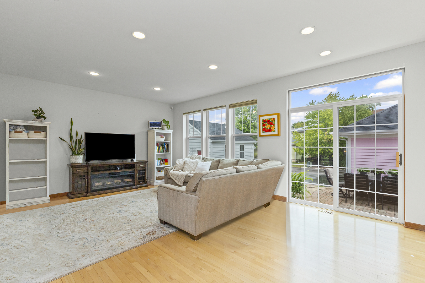 306 Lasalle Street, Vernon Hills, IL 60061