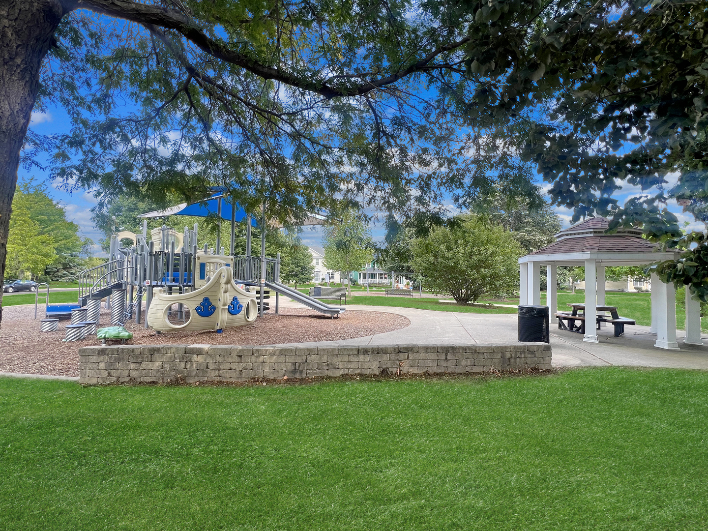 306 Lasalle Street, Vernon Hills, IL 60061