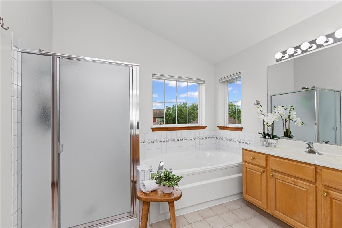 306 Lasalle Street, Vernon Hills, IL 60061