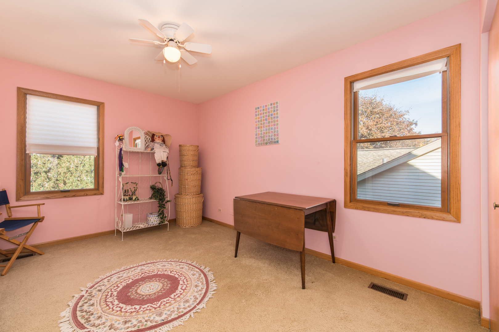 1956 N Lake Arlington Drive, Arlington Heights, IL 60004