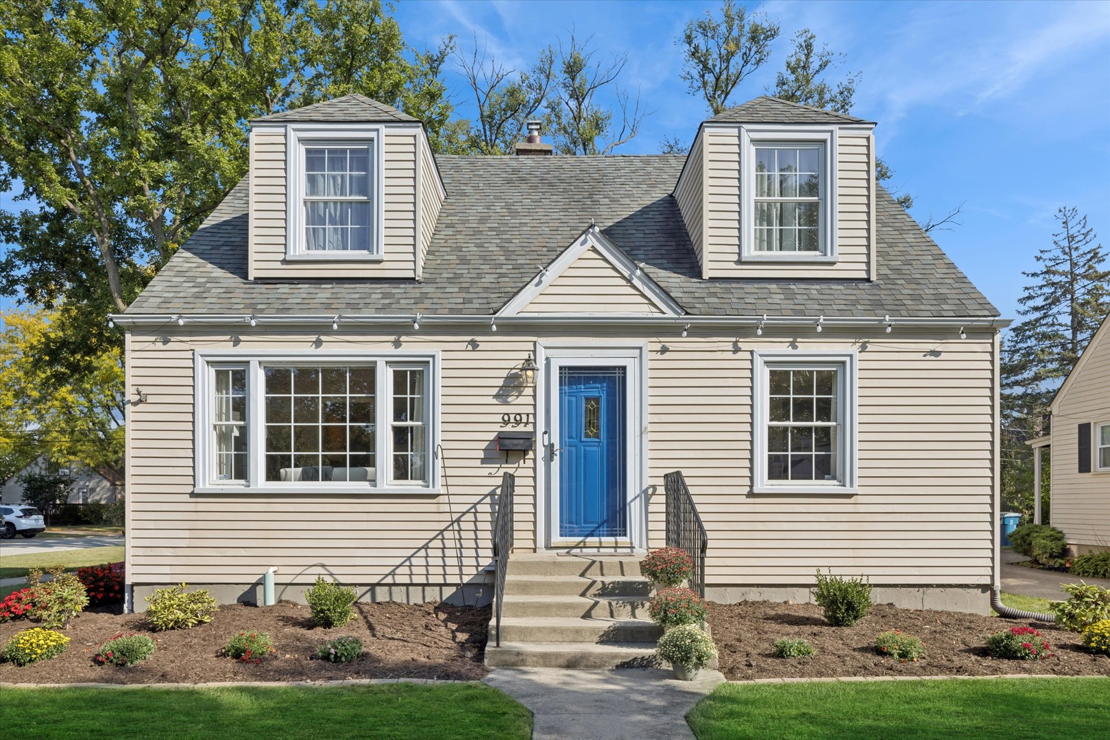 991 S Swain Avenue, Elmhurst, IL 60126