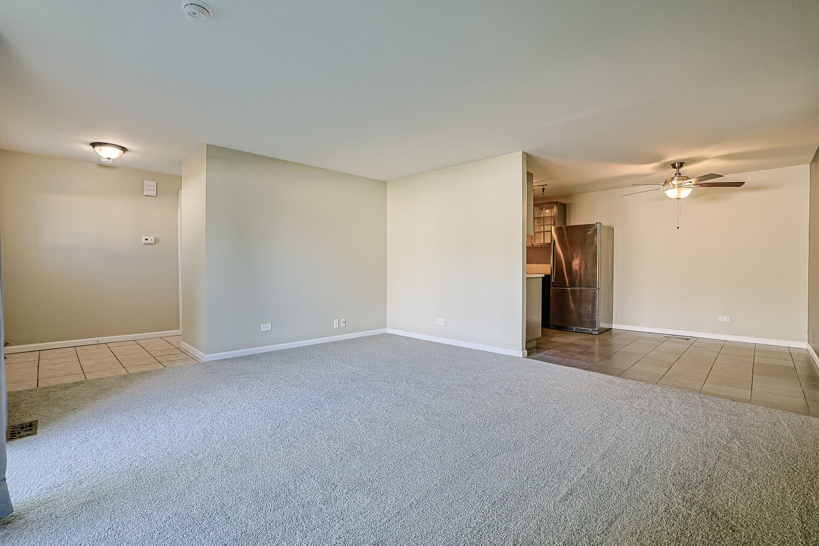1128 Quanset Court #1128, Schaumburg, IL 60194