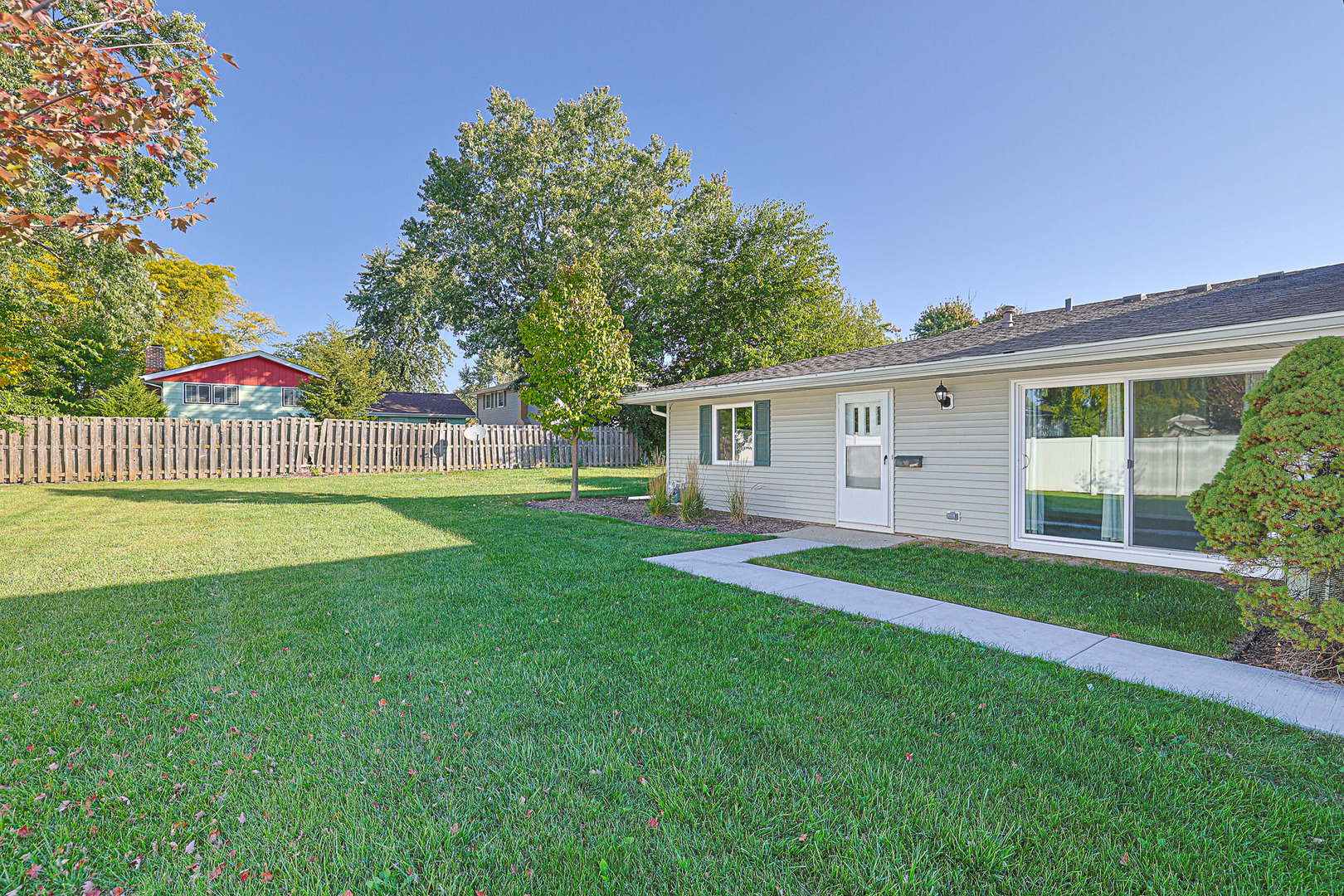 1128 Quanset Court #1128, Schaumburg, IL 60194