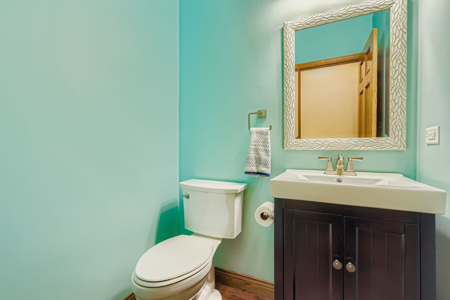 1622 Conway Circle, McHenry, IL 60050