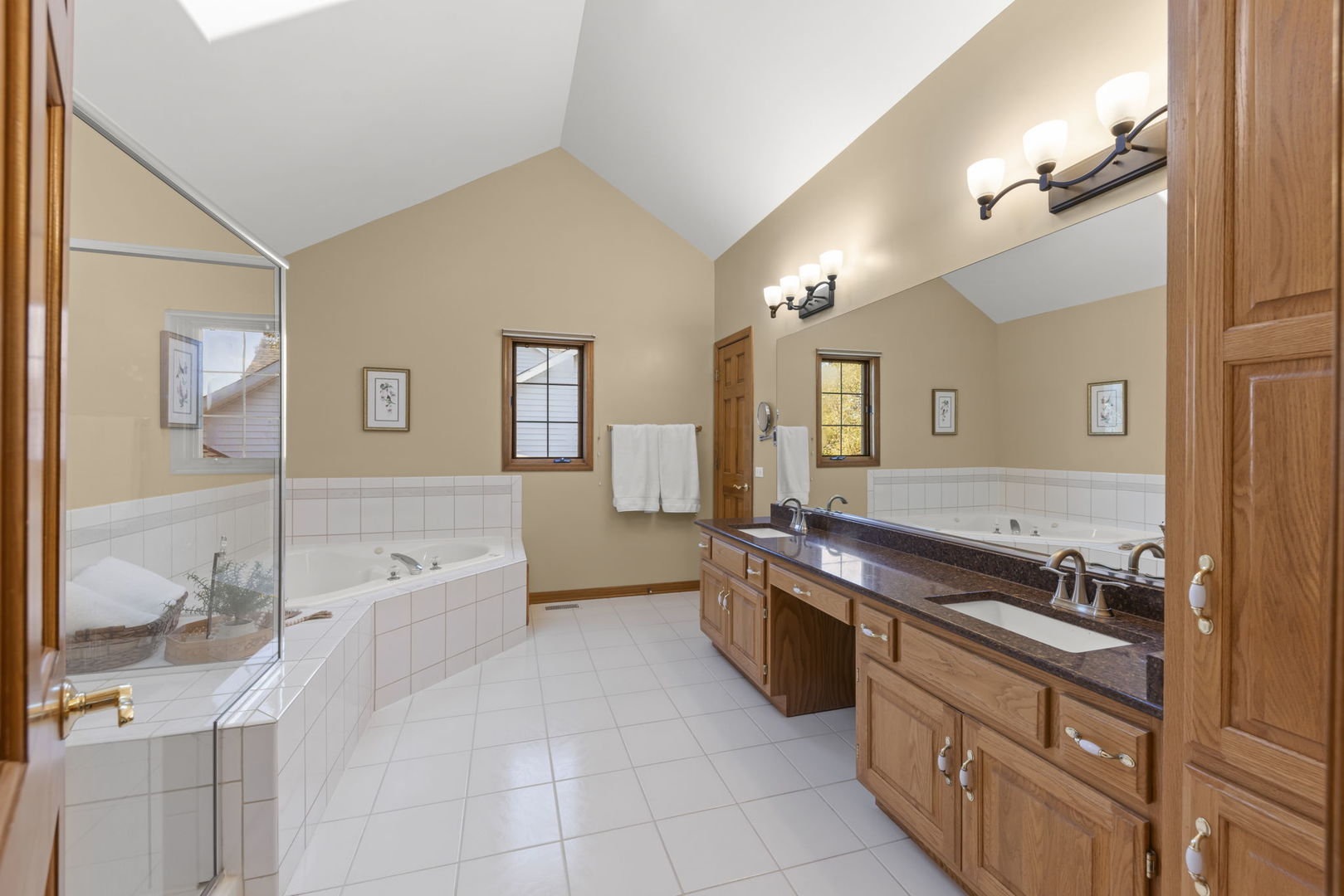 2711 Wait Road, Naperville, IL 60564