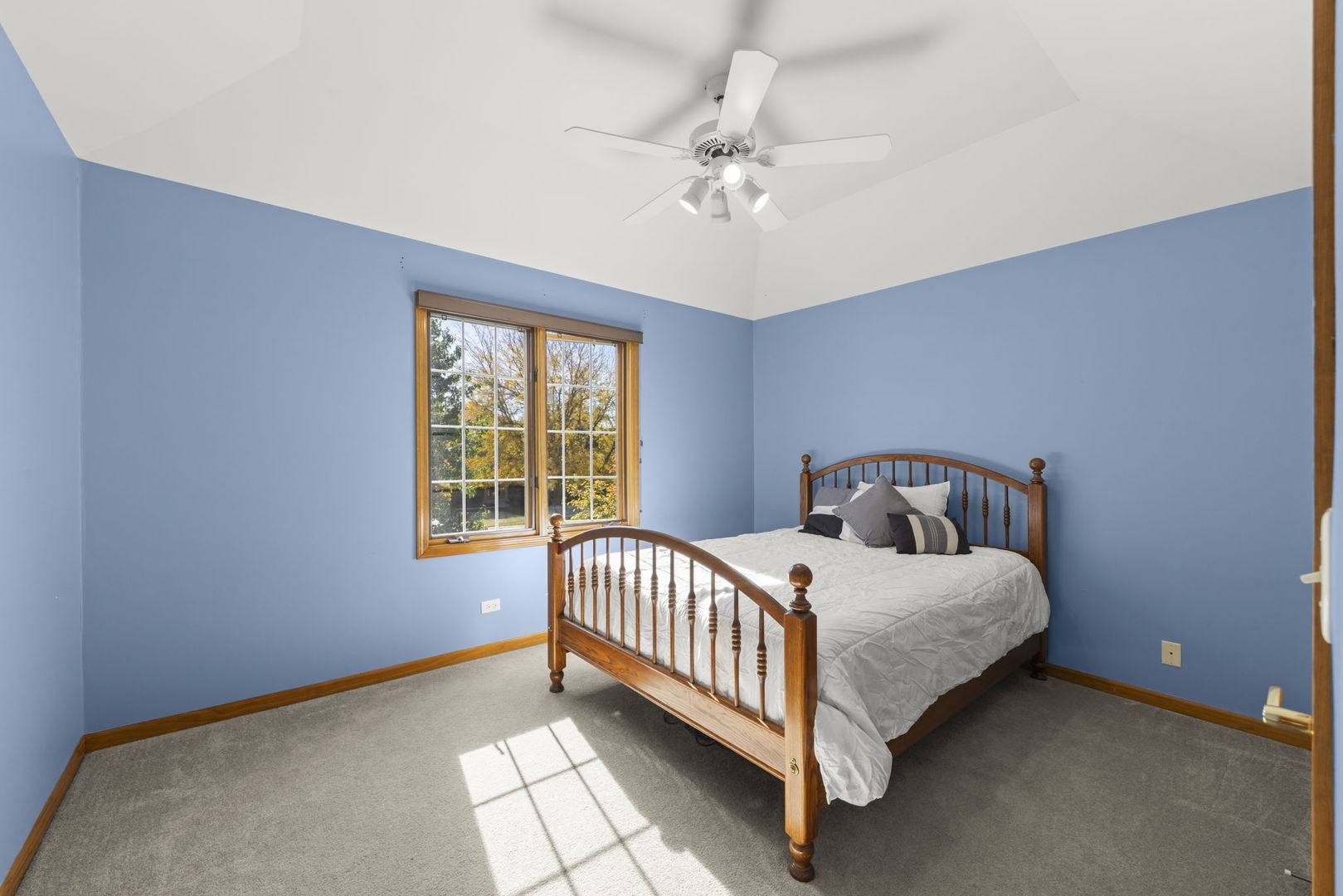 2711 Wait Road, Naperville, IL 60564