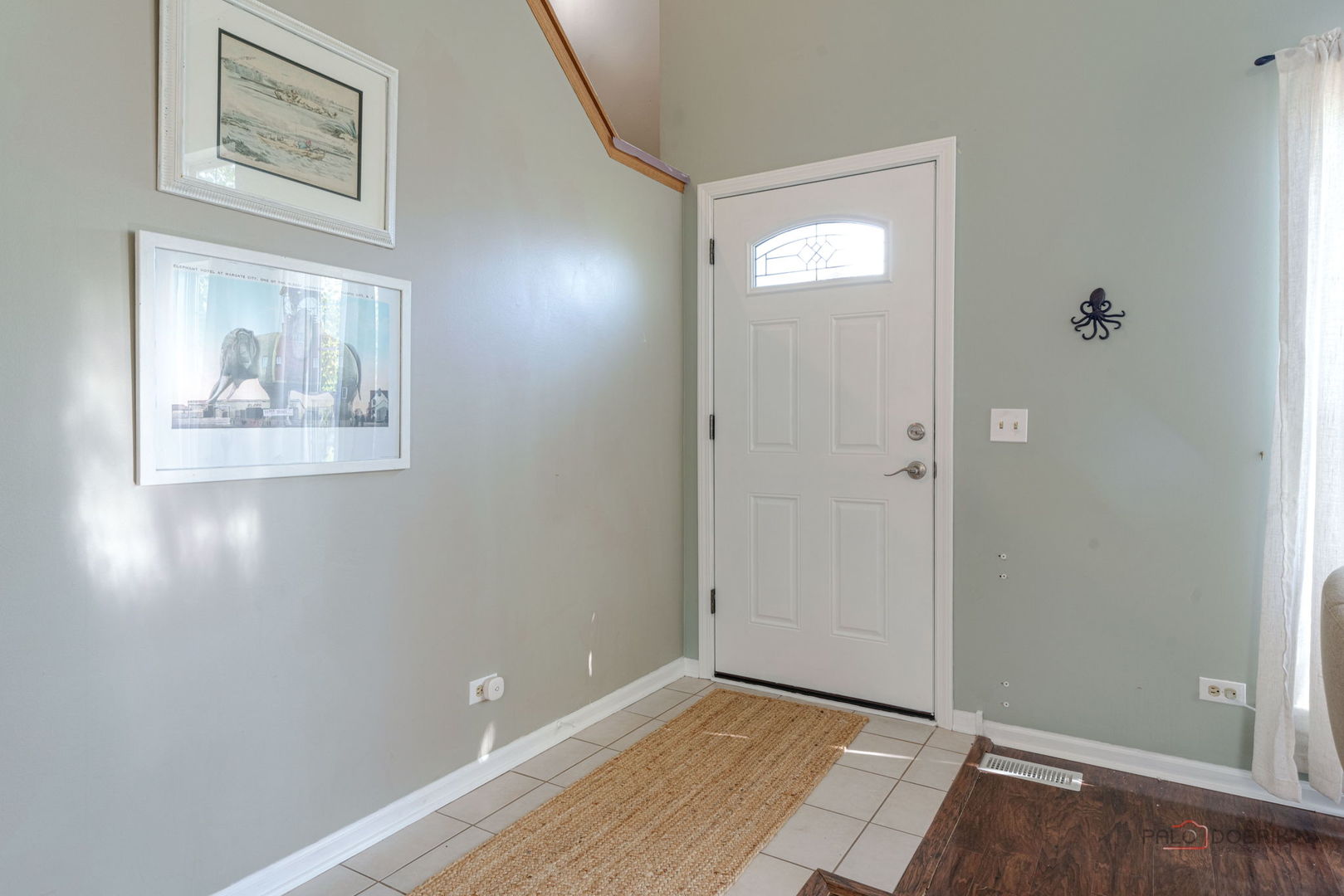 2244 N Canterbury Lane, Round Lake Beach, IL 60073