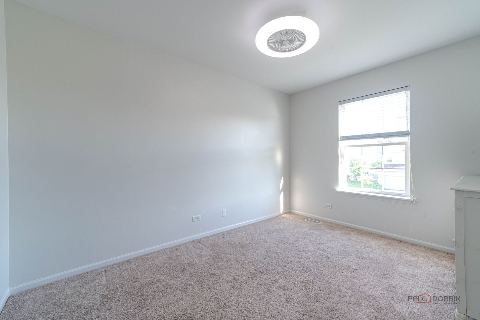 2244 N Canterbury Lane, Round Lake Beach, IL 60073