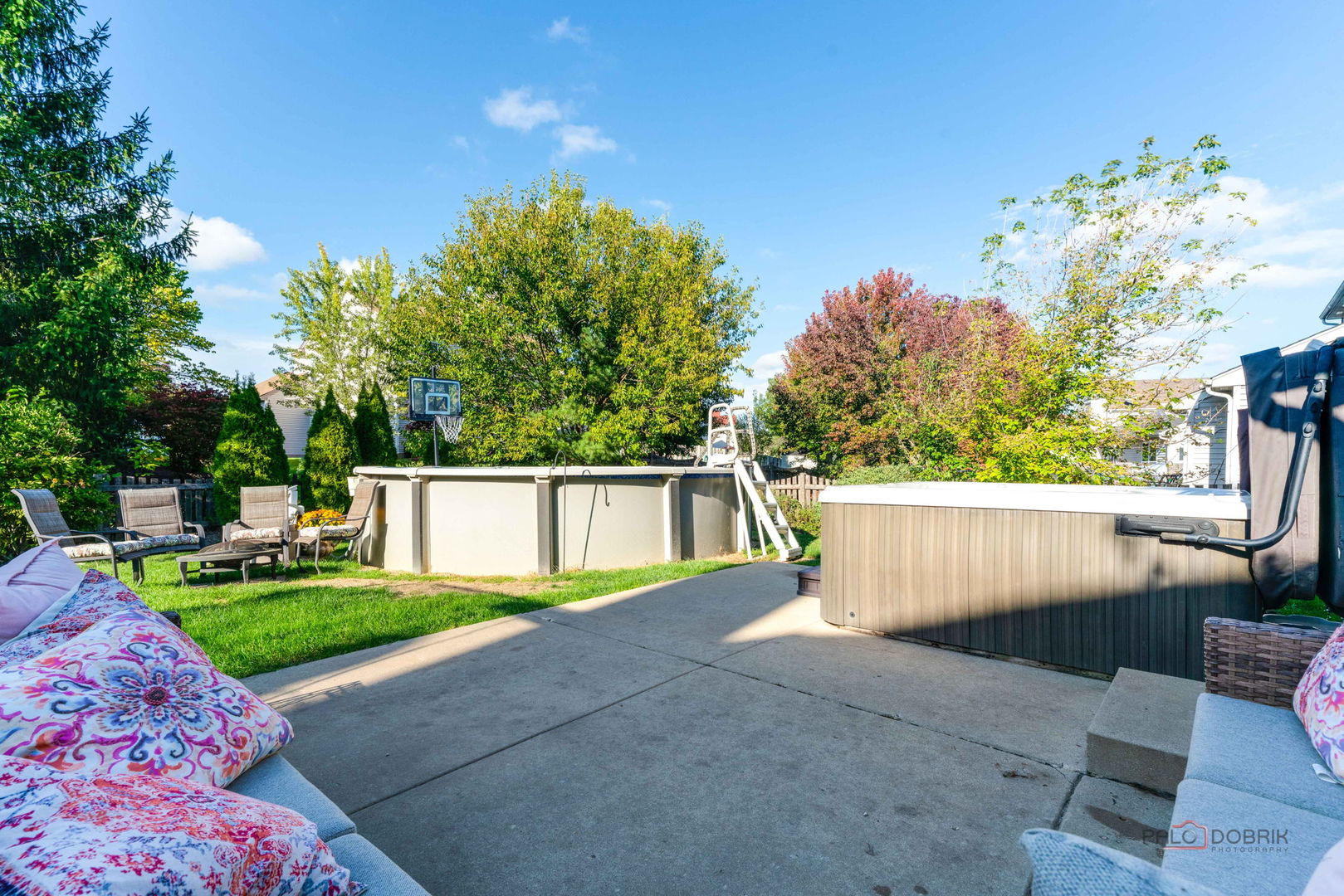 2244 N Canterbury Lane, Round Lake Beach, IL 60073