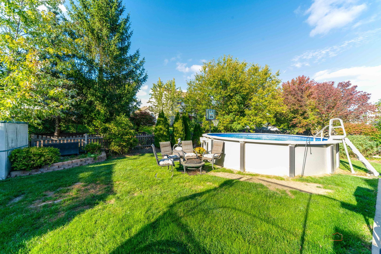 2244 N Canterbury Lane, Round Lake Beach, IL 60073