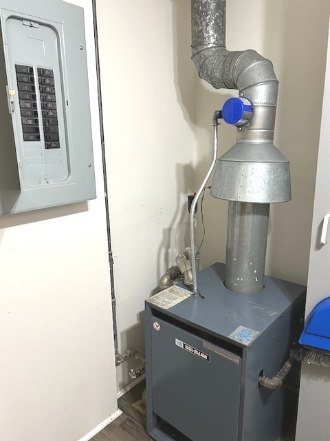 7921 Mobile Avenue, Burbank, IL 60459