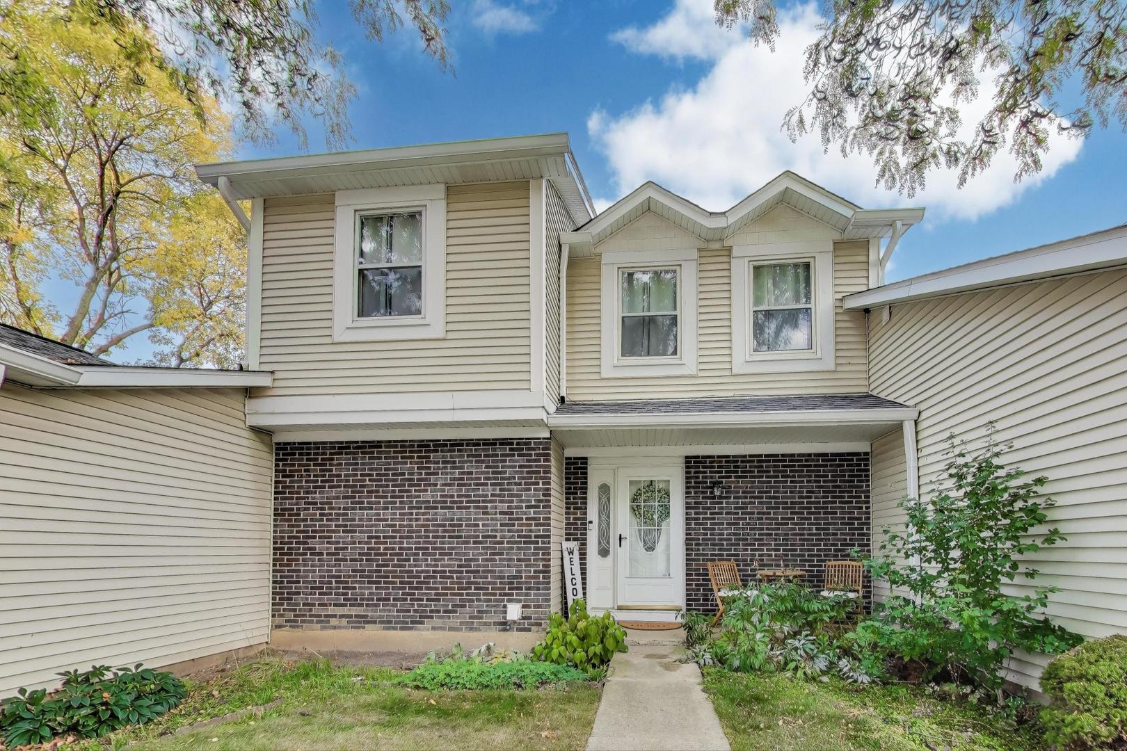 1080 Colony Lake Drive, Schaumburg, IL 60194
