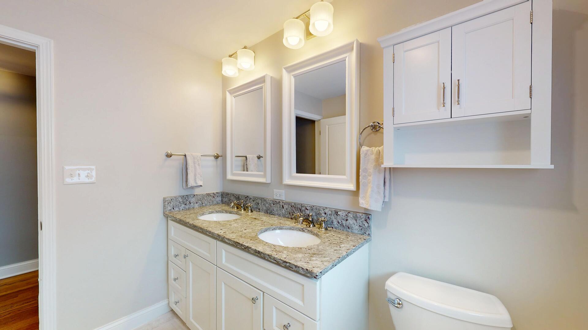 6033 Brookbank Road, Downers Grove, IL 60516