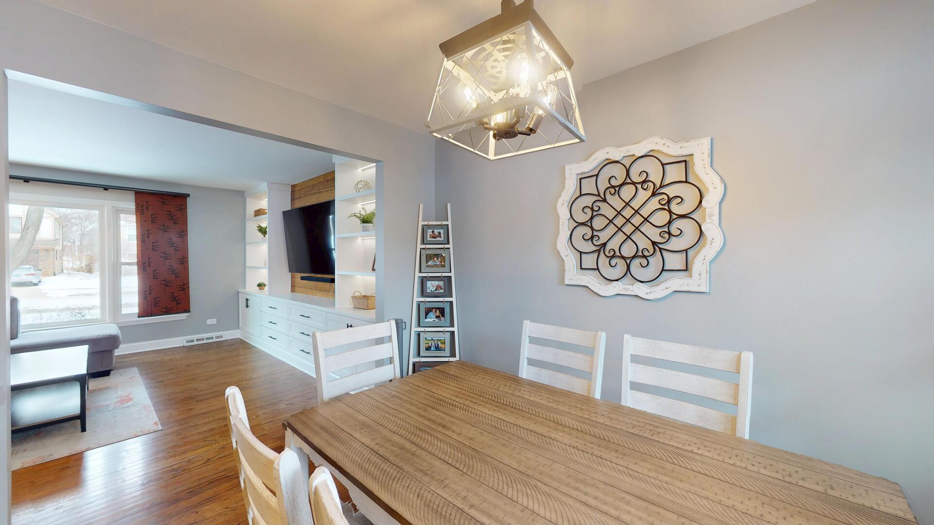 6033 Brookbank Road, Downers Grove, IL 60516