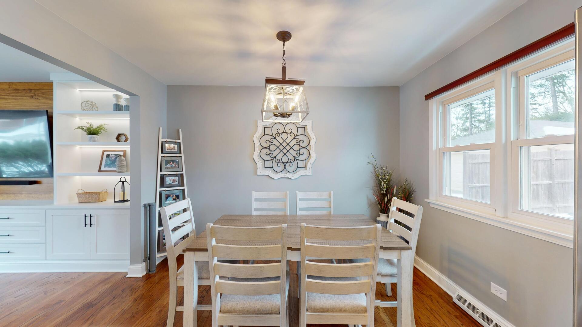 6033 Brookbank Road, Downers Grove, IL 60516