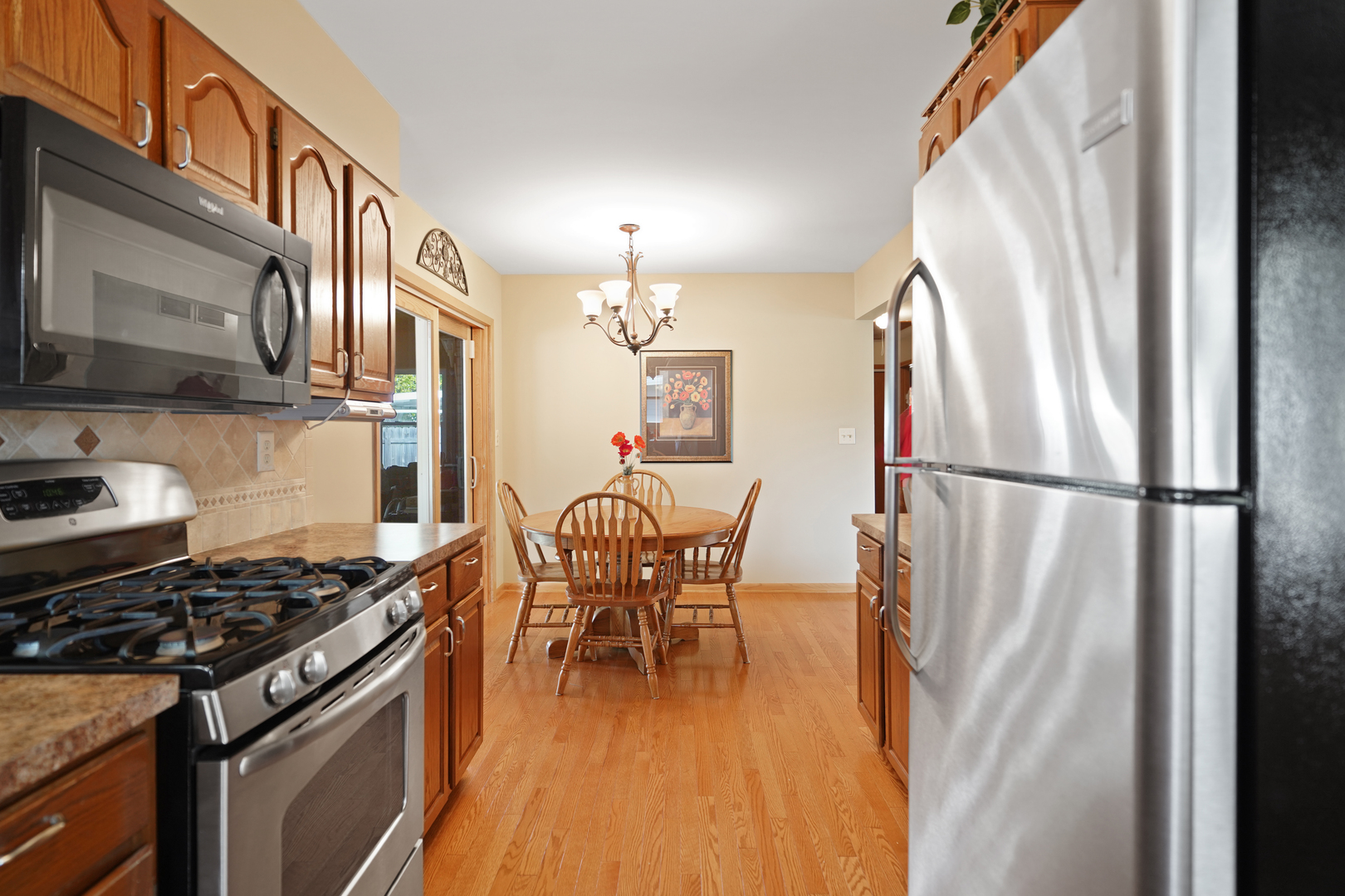 2526 Gabriel Avenue, Zion, IL 60099