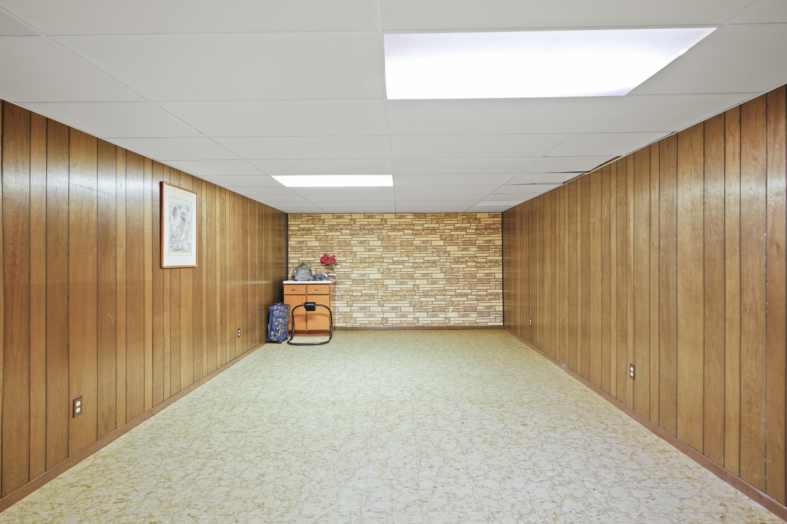 2526 Gabriel Avenue, Zion, IL 60099