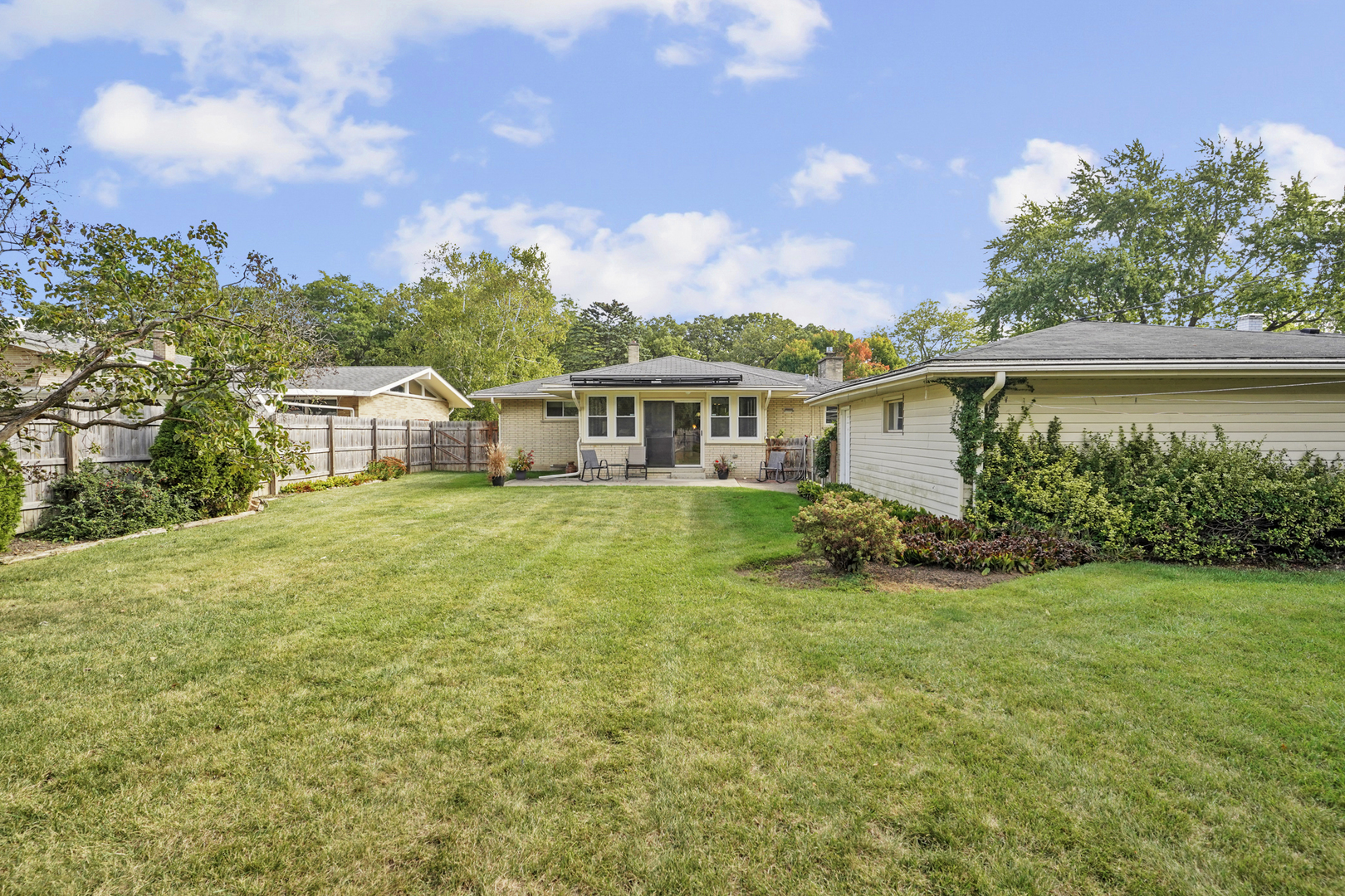 2526 Gabriel Avenue, Zion, IL 60099