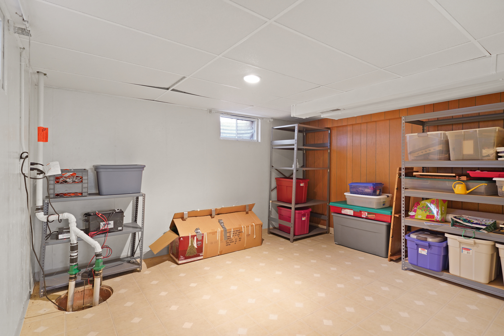 2526 Gabriel Avenue, Zion, IL 60099