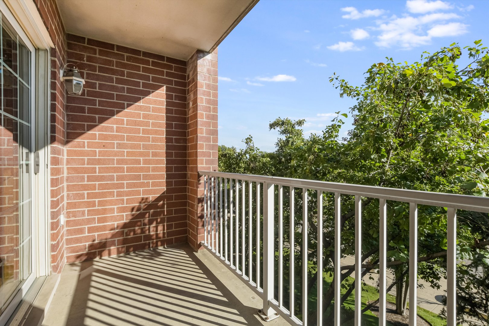 4811 N Olcott Avenue #307, Harwood Heights, IL 60706
