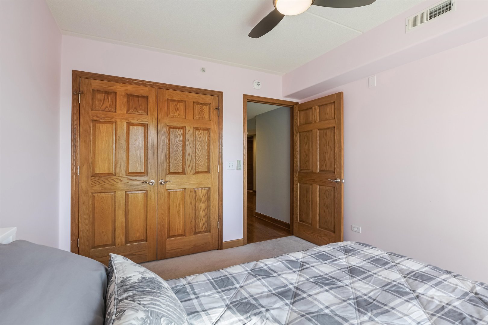 4811 N Olcott Avenue #307, Harwood Heights, IL 60706