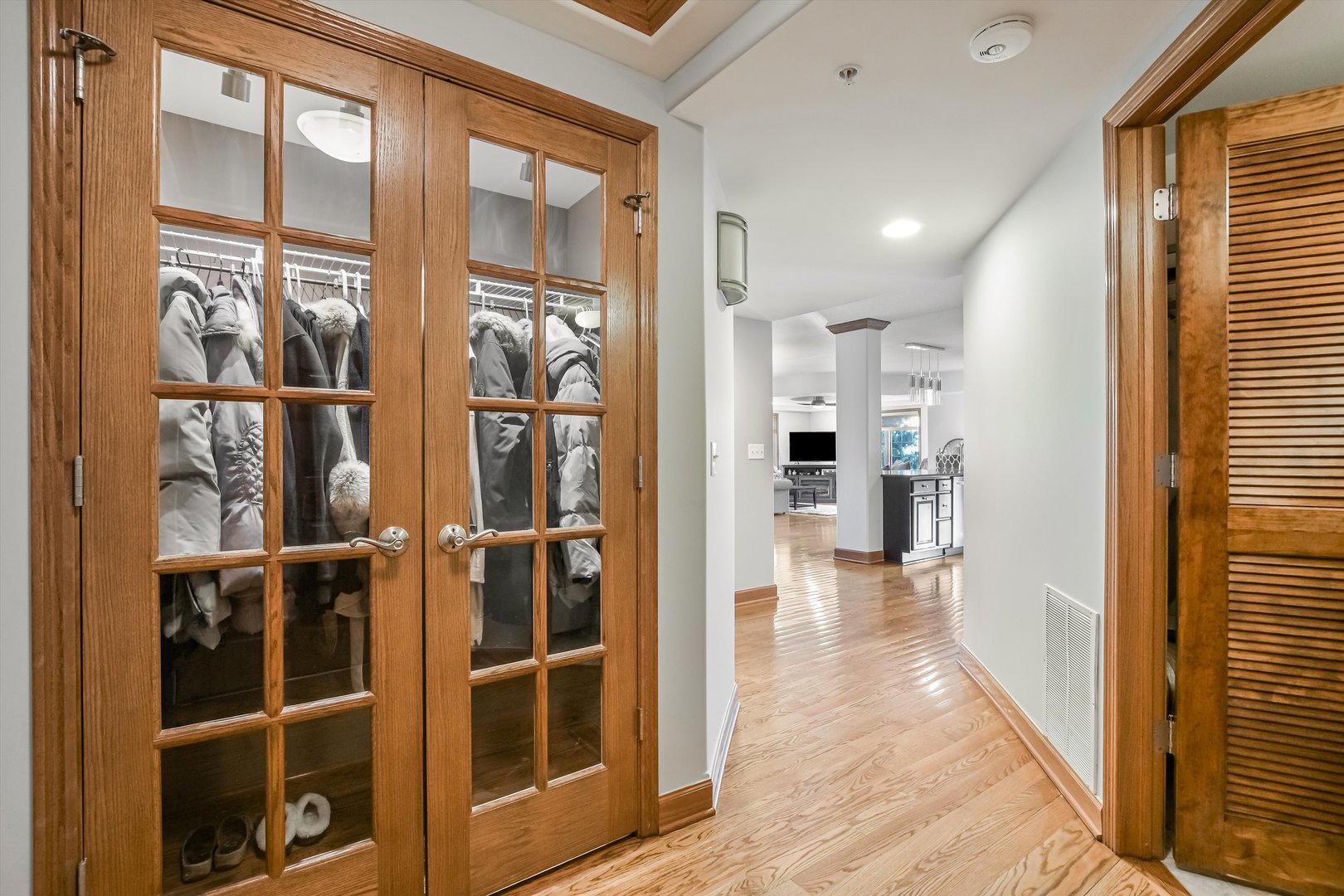 4811 N Olcott Avenue #307, Harwood Heights, IL 60706