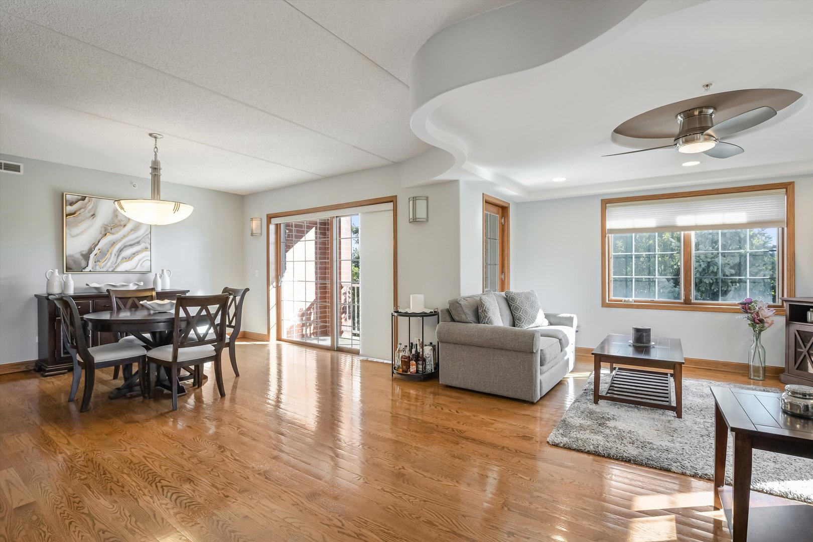 4811 N Olcott Avenue #307, Harwood Heights, IL 60706