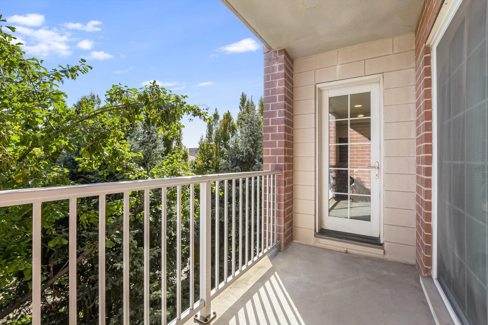 4811 N Olcott Avenue #307, Harwood Heights, IL 60706
