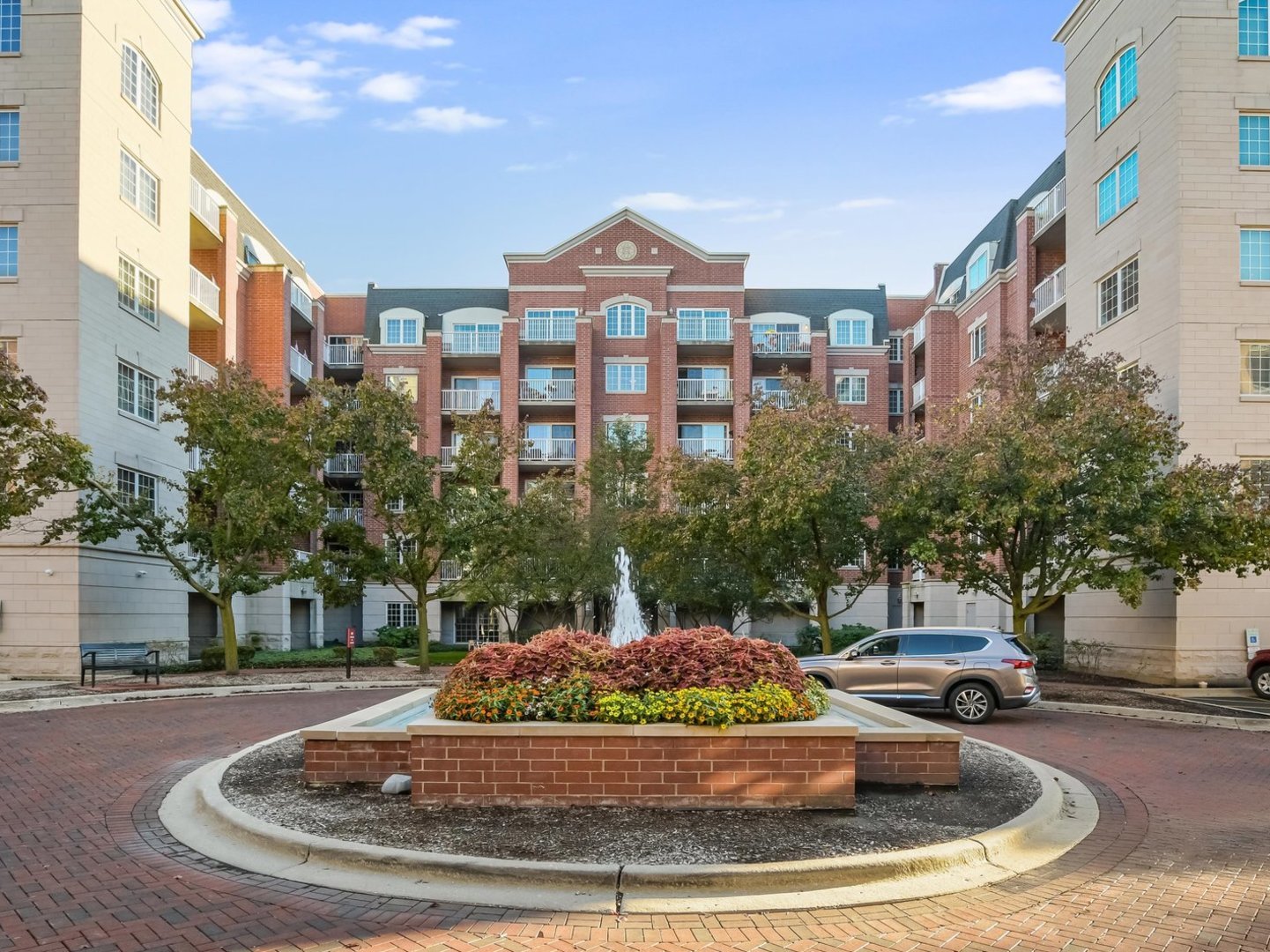 4811 N Olcott Avenue #307, Harwood Heights, IL 60706