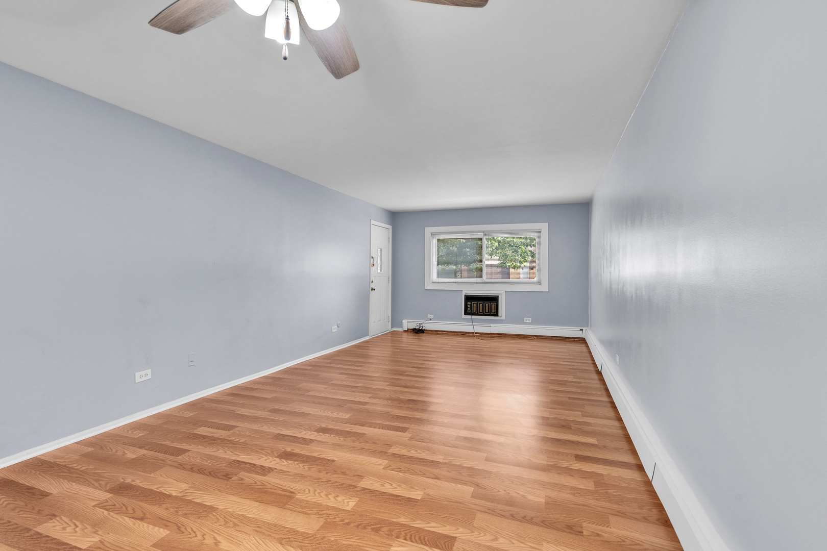 120A Collen Drive #105, Lombard, IL 60148