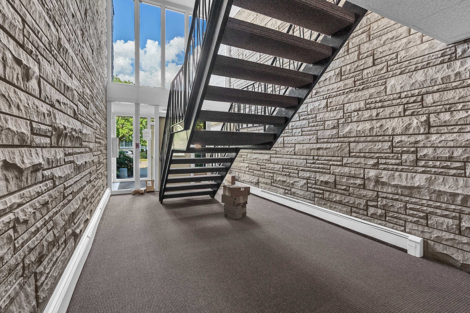 120A Collen Drive #105, Lombard, IL 60148