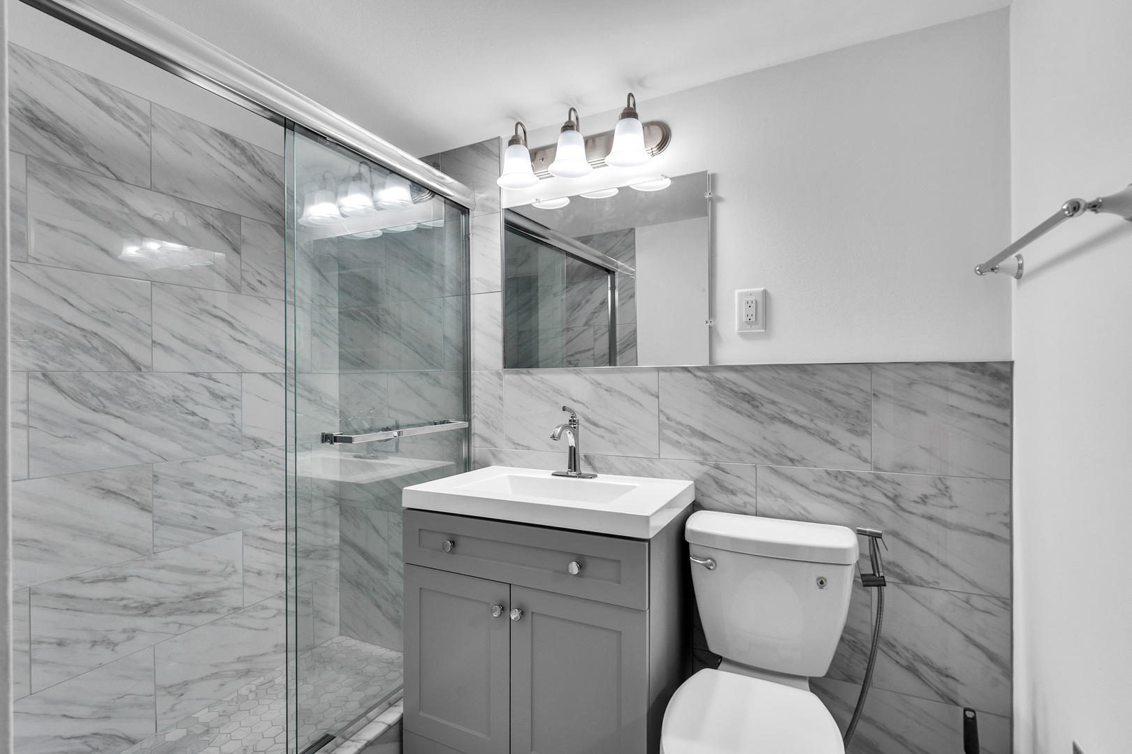 120A Collen Drive #105, Lombard, IL 60148