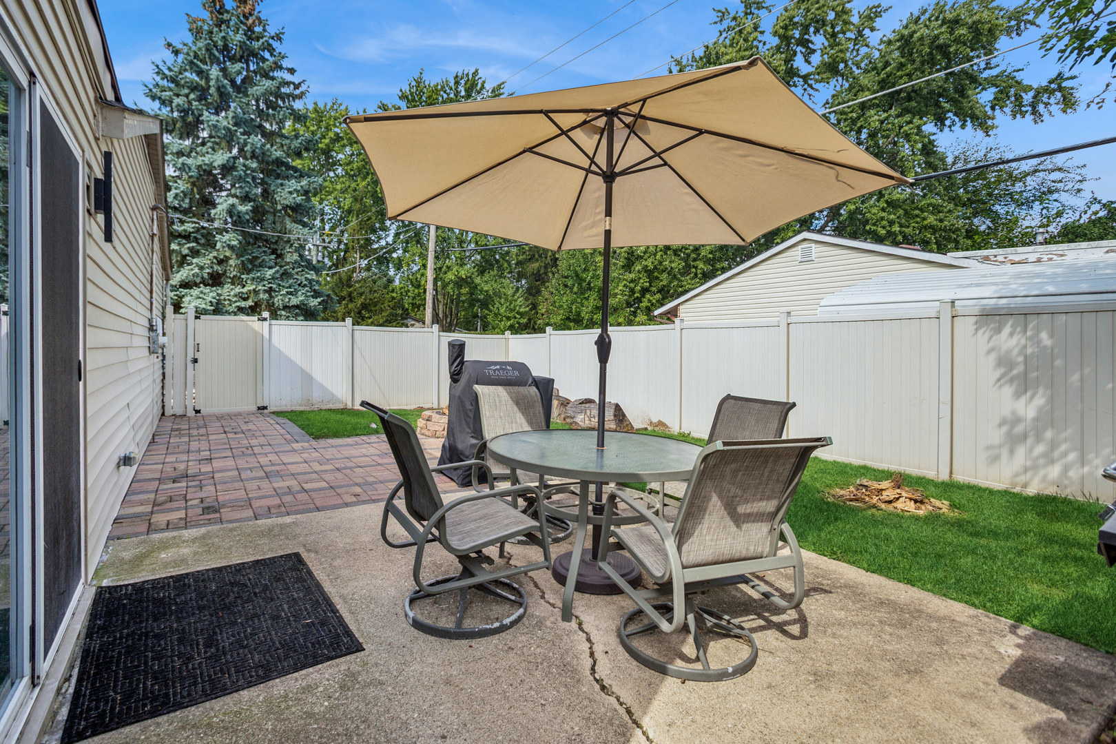 168 Bedford Road, Bolingbrook, IL 60440