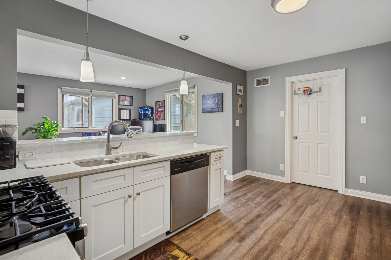 168 Bedford Road, Bolingbrook, IL 60440