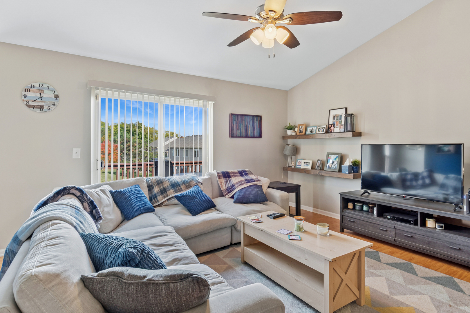 1896 Sedgewood Avenue, Aurora, IL 60503