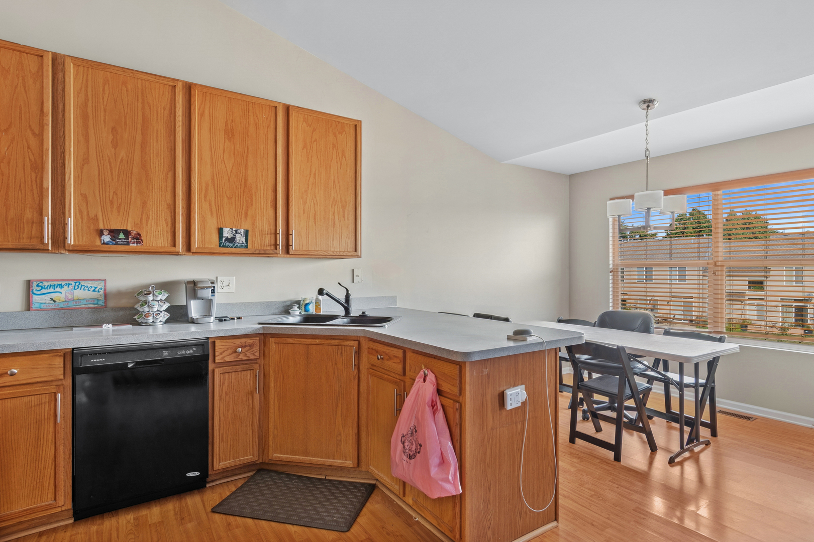 1896 Sedgewood Avenue, Aurora, IL 60503