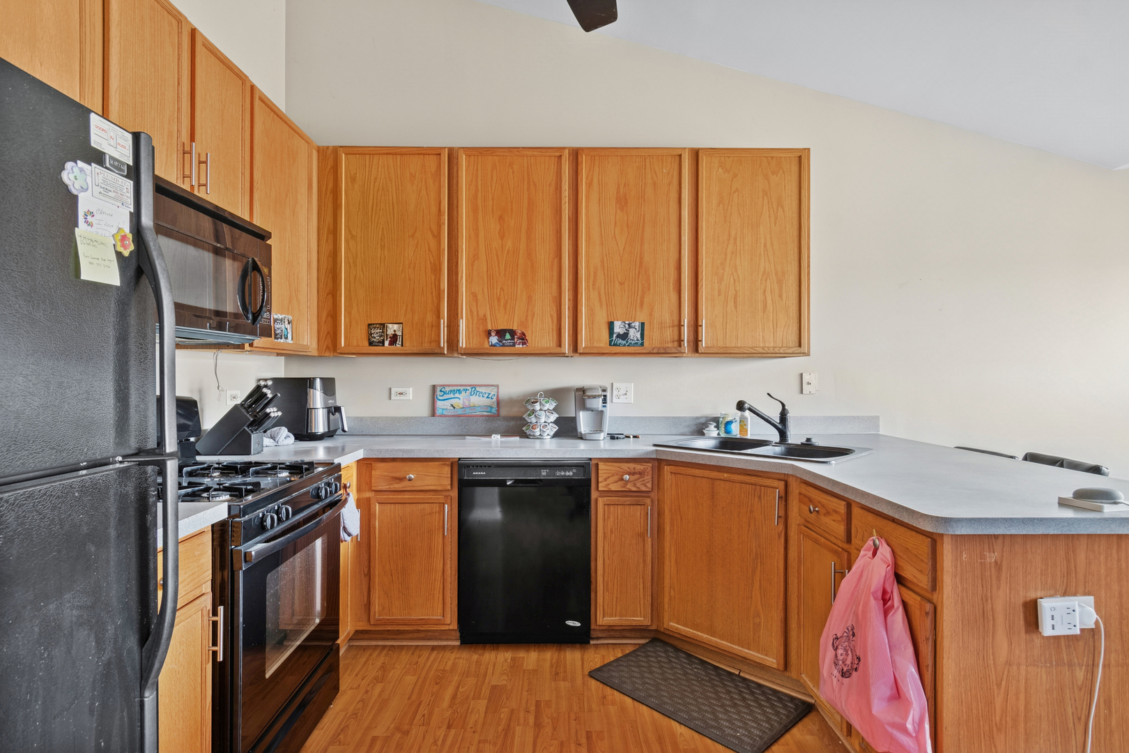 1896 Sedgewood Avenue, Aurora, IL 60503