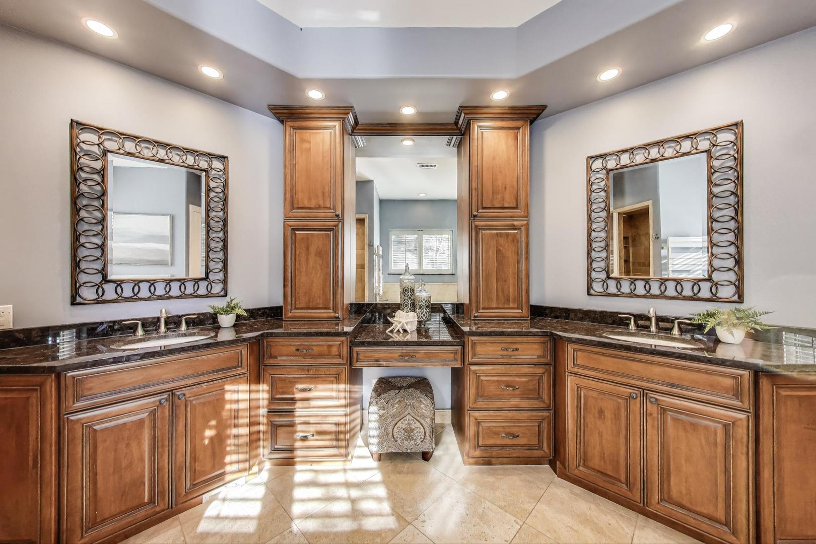 650 W Echo Lane, Palatine, IL 60067