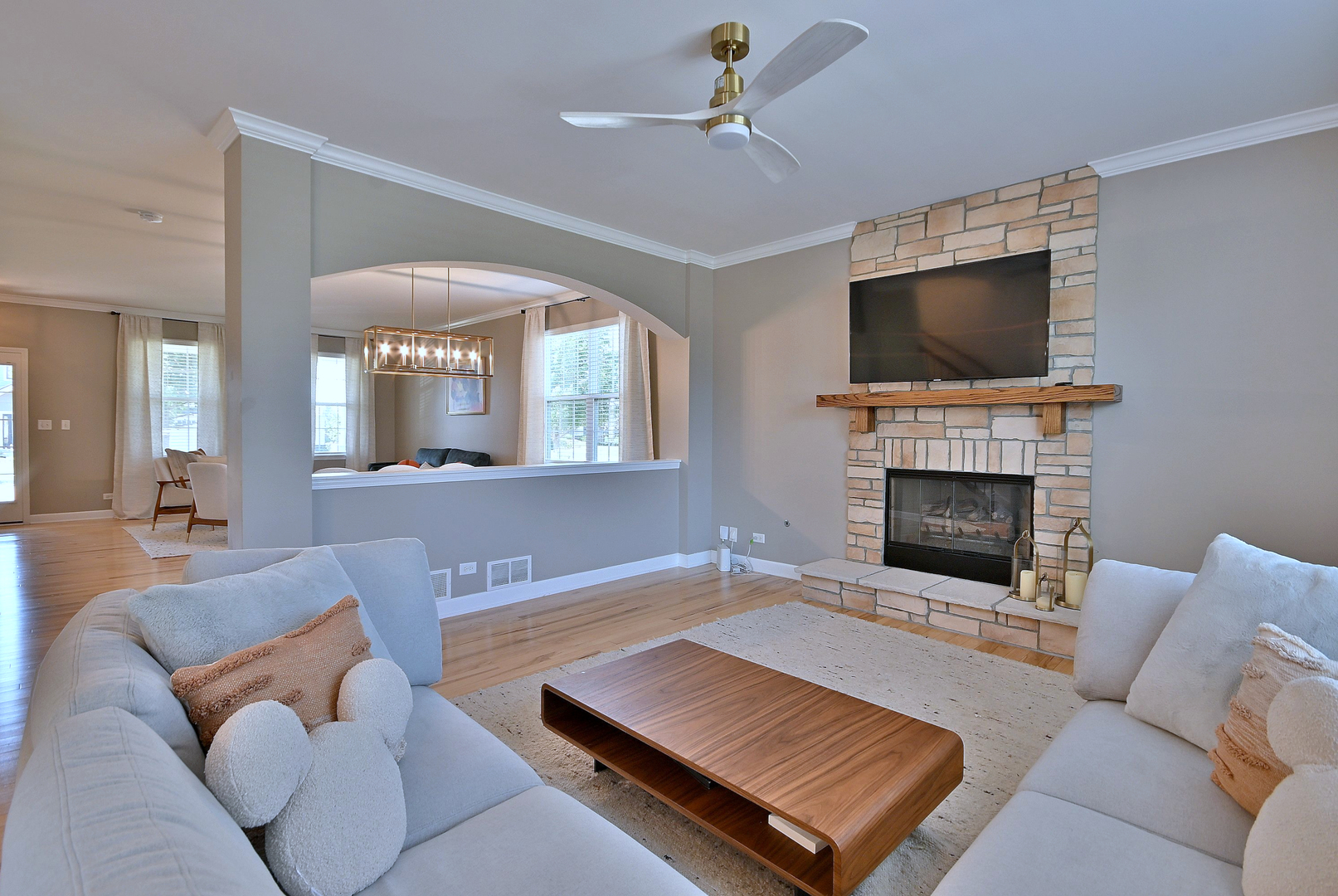 4911 Seeley Street, Oswego, IL 60543